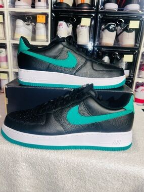 Nike Air Force 1 Low "Nike By You" black and green. DV3892-900 no box.